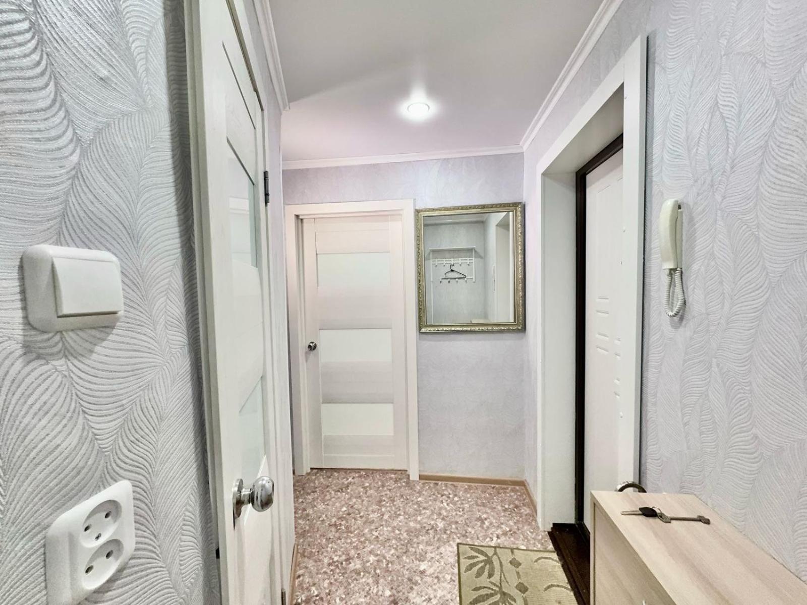 В Центре Павлодара Светлая Квартира Exterior photo